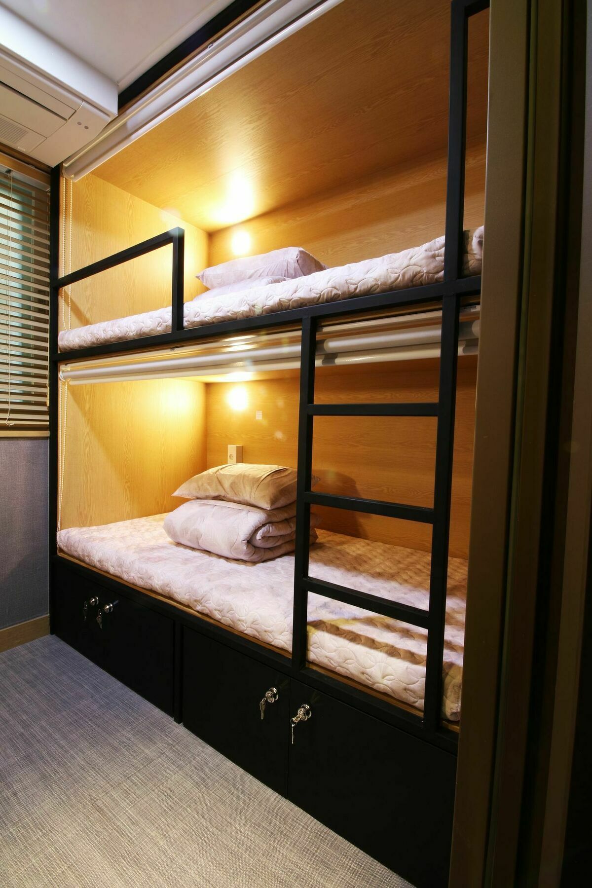 Hotel Mint House - Female Only à Busan Extérieur photo